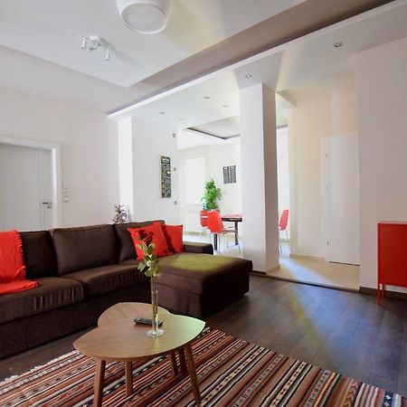 Standard Apartment By Hi5 - Close To Buda Castle ブダペスト エクステリア 写真