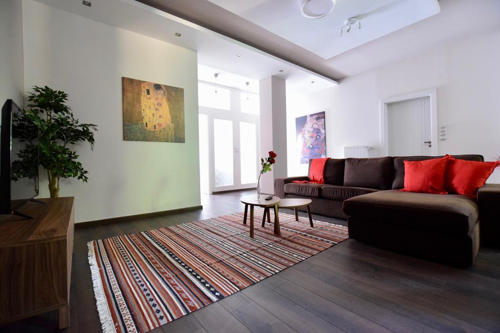 Standard Apartment By Hi5 - Close To Buda Castle ブダペスト エクステリア 写真