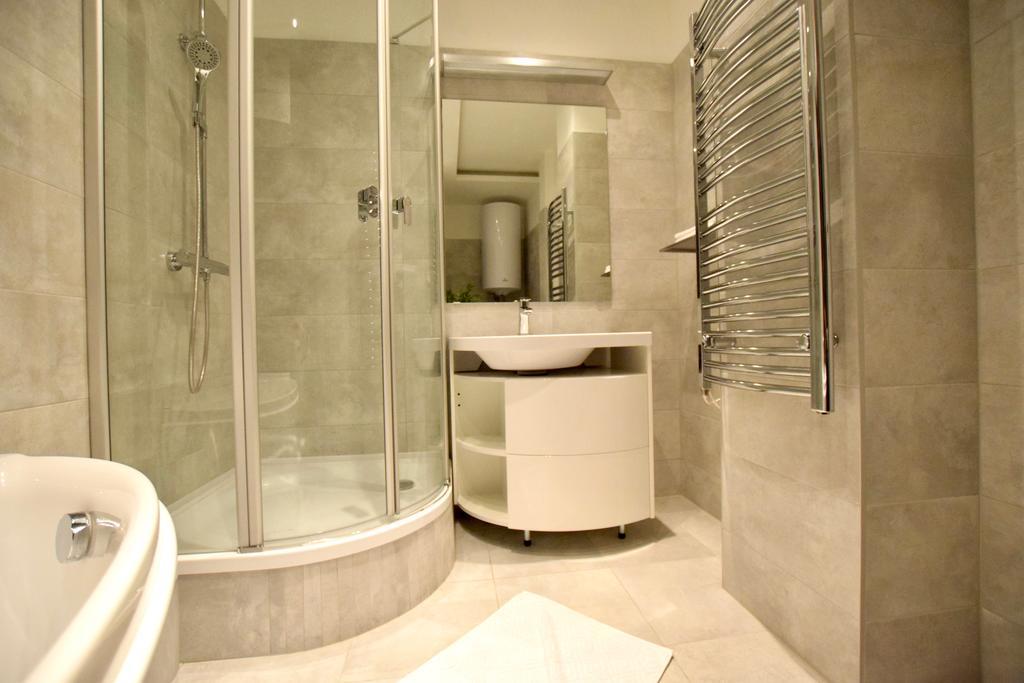 Standard Apartment By Hi5 - Close To Buda Castle ブダペスト エクステリア 写真
