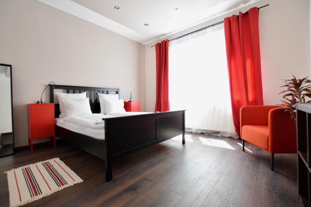 Standard Apartment By Hi5 - Close To Buda Castle ブダペスト エクステリア 写真